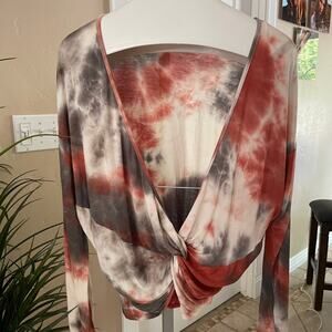 SAVVI Activewear Green Street Reversible Top Womens Medium Yoga Casual Soft